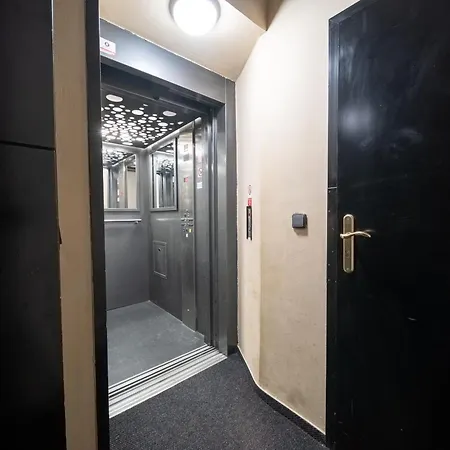 Party Clubhouse With Bar, Panoramic Pool & Sauna *