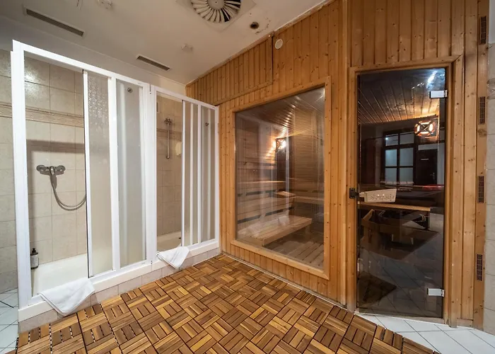 Party Clubhouse With Bar, Panoramic Pool & Sauna *