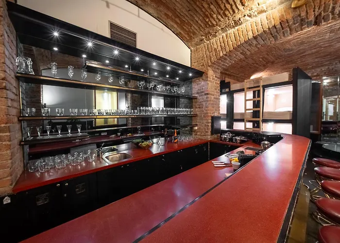 Party Clubhouse With Bar, Panoramic Pool & Sauna